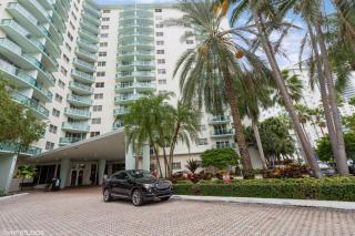 Tides building over the beach apartments - Hollywood - 9