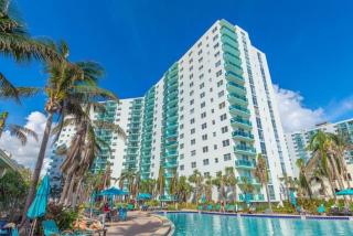 Tides building over the beach apartments - Hollywood - 0