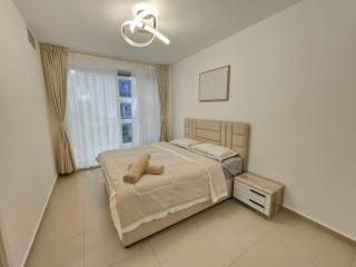 Modern 2-Bed Duplex with Partial Ocean View - 8