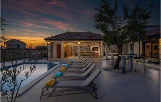 Villa Tany - - 1
