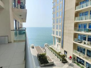 Modern 2-Bed Duplex with Partial Ocean View - 1