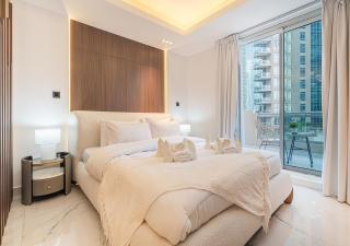Luxurious Studio with Stunning Burj Khalifa, Pool & Lake Views Steps from Dubai Mall - Dubai - 7