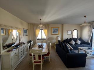 3 Bed Beachfront Penthouse 854 with great views - 9