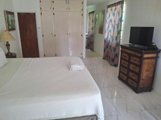 Ocean View Apartments - Bridgetown - 6