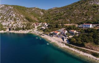 Six-Bedroom Holiday Home In Klek - 9