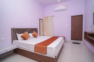 Hotel Pushpa Inn - 3