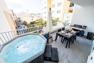Sea Breeze, Spacious 2-Bedroom LUX Seaside Apartments - St Paul's Bay - 2