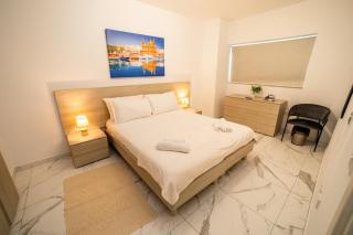 Sea Breeze, Spacious 2-Bedroom LUX Seaside Apartments - St Paul's Bay - 3