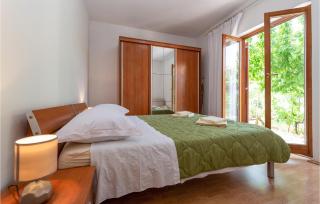 2 Bedroom Amazing Home In Pridraga - Pridraga - 7