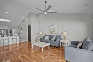Parrotise - Surf City - 2