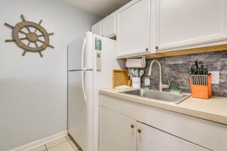 Walkable Couples Retreat in North Myrtle Beach! - Myrtle Beach - 2