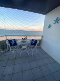 De frente ao MAR - 0