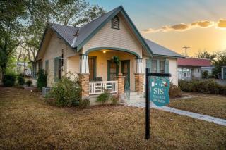 SIS' Cottage - Sleeps 4 on Main Street - Fredericksburg - 9