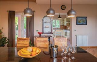 Three-Bedroom Holiday Home In Grubine - Grubine - 8