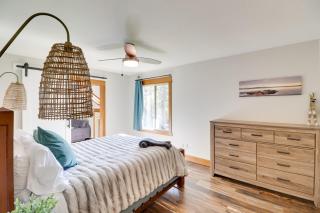 5 Mi to Whitefish Resort Lift Apt with Beach Access - 2