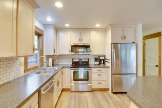 Home 5 Mi to Whitefish Resort Shared Hot Tub! - Whitefish - 9