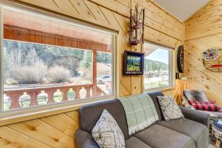 Less Than 1 Mi to Skiing Family-Friendly Red River Haven - 5