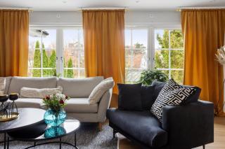 Villa i Sollentuna - Lyx, Komfort och Privat Gym - Sollentuna - 1