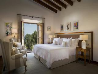 Holiday home with spacious lounge area - 5