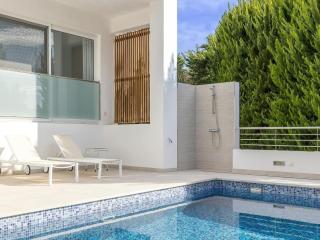 Stylish villa with generous veranda - Can Furnet - 1