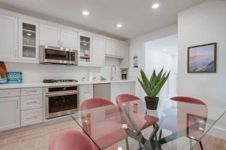 Newer Construction Beauty Steps to Mission Beach and Bay - San Diego - 9