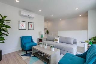 Newer Construction Beauty Steps to Mission Beach and Bay - San Diego - 8