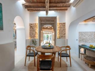 Farmhouse in Ibiza with Saltwater Pool - Puig D’en Valls - 7