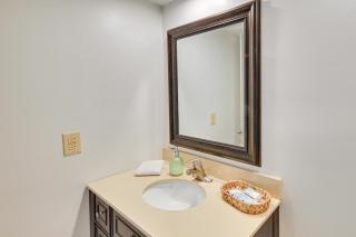 Central Myrtle Beach Condo with Ocean-View Balcony! - Myrtle Beach - 1