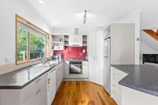 Aroha at Tata - Golden Bay Holiday Home - Takaka - 4