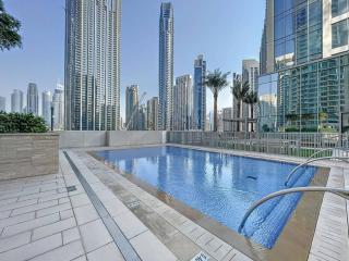 Tick - 4BR Burj Khalifa Fountain Views Forte 1 - Dubai - 4