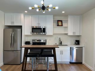 Modern Studio in MarysVille A Forest Haven - 6