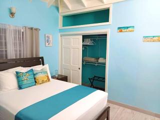 BlissVacay Couples or Singles Tropical Vacay Retreat - 9