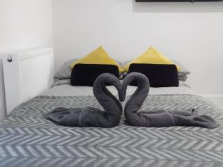 Modern 3BHK near Edinburgh zoo - 4