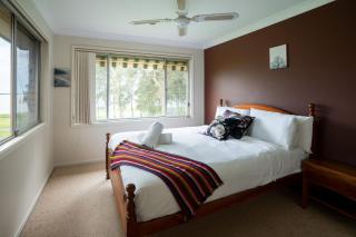 Pool and Spa on the Lakefront - Main House - Killarney - 9