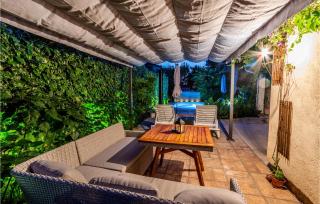Nice Apartment In Brodarica With Wifi - Brodarica - 3