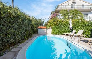 Nice Apartment In Brodarica With Wifi - 1