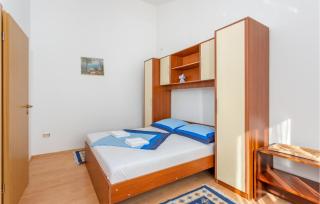 1 Bedroom Cozy Apartment In Krk - Krk - 6