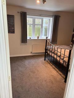 Stylish 1 Bed Apartment, Kings Heath, Birmingham - 5