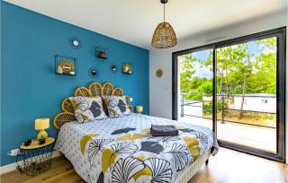 Home With Private Pool - 6