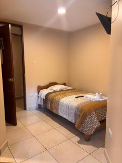 Hospedaje CRUZ Oxapampa - 7