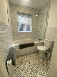Goodison Lodge, Liverpool with FREE Parking - Liverpool - 4