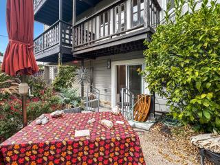 Cozy Marina Studio W Murphy Bed & Garden Oasis - 7