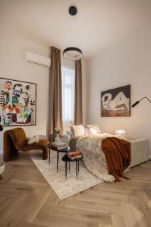 Luxury Art Deco Apartment Near Hungarian Parliament - Budapest - 4