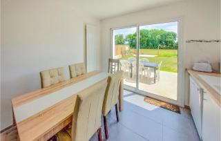 Awesome Home In Saint Vincent Sur Jard - Saint-Vincent-sur-Jard - 6