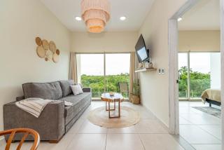 3 BD Suite with Balcony, Gym, Rooftop Pool, Hot Tub - Playa del Carmen - 1