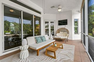 Why Is Everyone Obsessed With This House - Loxahatchee - 3