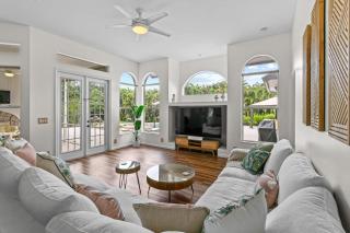 Why Is Everyone Obsessed With This House - Loxahatchee - 6