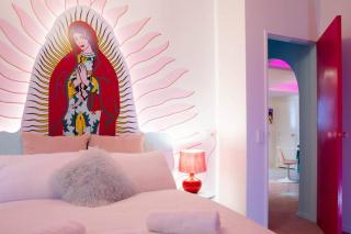 Designers dream, Tokyo pop art apartment with courtyard, fire & views - Wanaka - 7