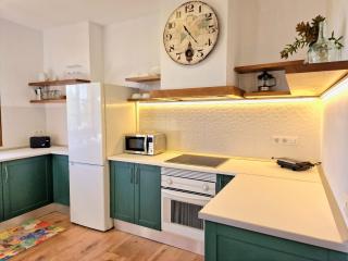 Icod Centre Jacaranda Cozy Apartment by HRTenerife Net - 8
