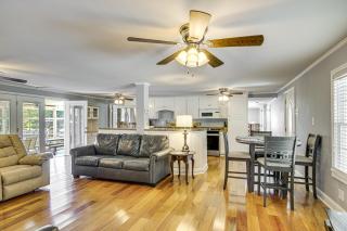 Waterfront Prosperity Home with Dock Walk to Marina - 5